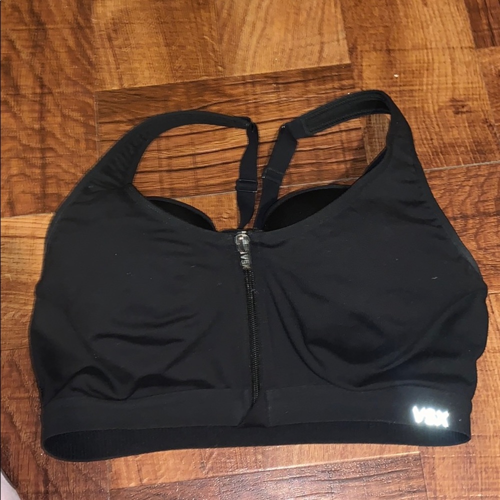 Victoria’s Secret front closing sport bra🖤🖤